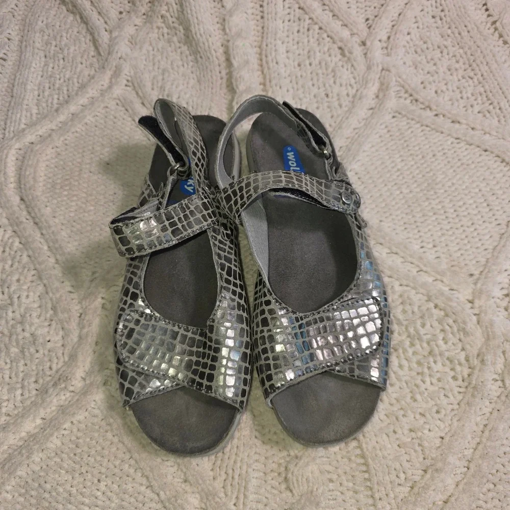 Wolky Sandals Jewel‎ Slingback Silver Metallic Snake Print Women 37 Excellent